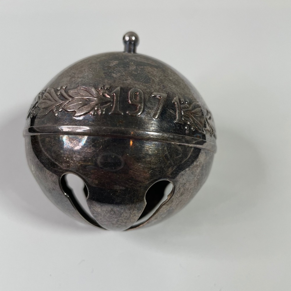 Wallace Silversmiths 1971-95 Silverplate Sleigh Bell Christmas Ornament Vintage